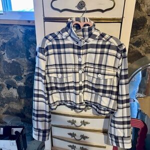 American Eagle Plaid Button-Up Crop Flannel NWOT